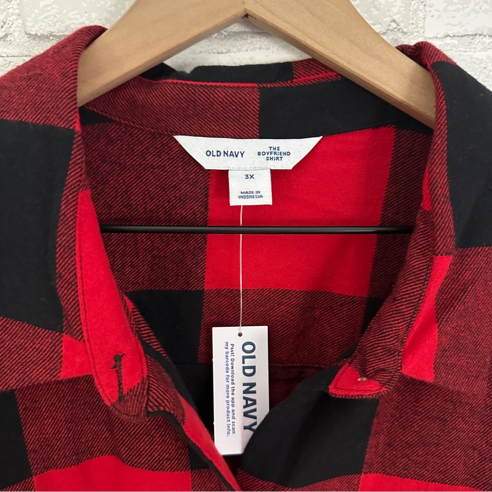 OLD NAVY Red & Black The Boyfriend Plaid Flannel Shirt - Picture 3 of 9